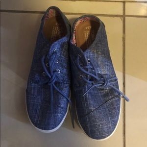 Toms shoes